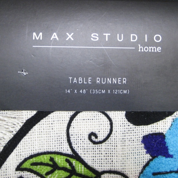 MAX STUDIO ⚜ LINEN SOFT DISIGN TABLE RUNNER - Picture 3 of 3
